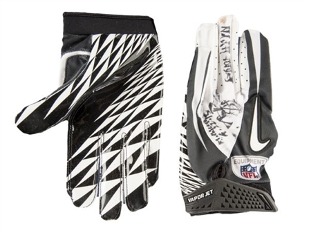 Antonio Brown 9/22/13 Signed/Inscribed Game Worn Cleats and Black Gloves ( Brown LOA)